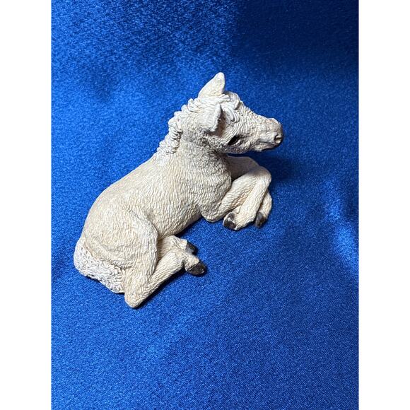 Vintage United Design Stone Critter Colt Laying Down Figurine - Picture 6 of 8